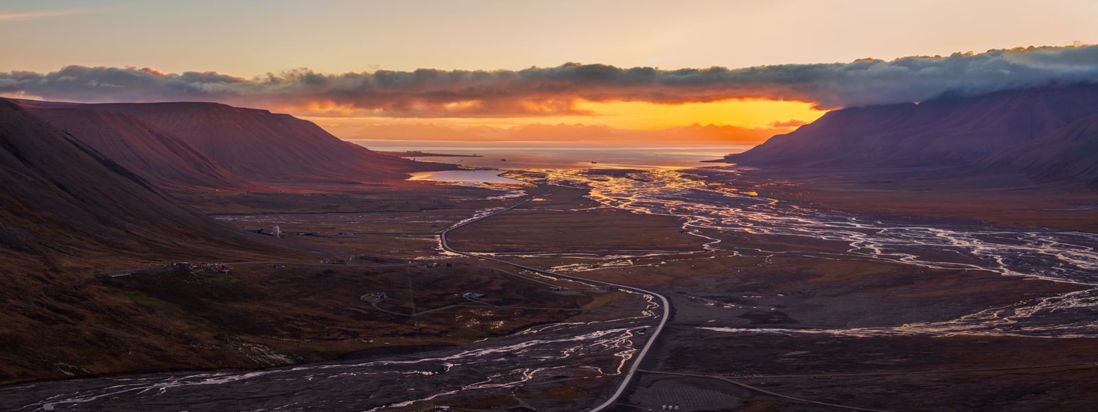 Views of Adventdalen, Svalbard